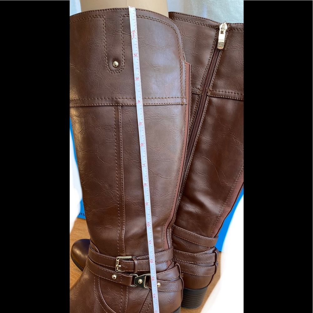 LIZ CLAIBORNE LC GOLD-BUCKLED “TORY” HEELED RIDING BOOTS - Picture 9 of 15